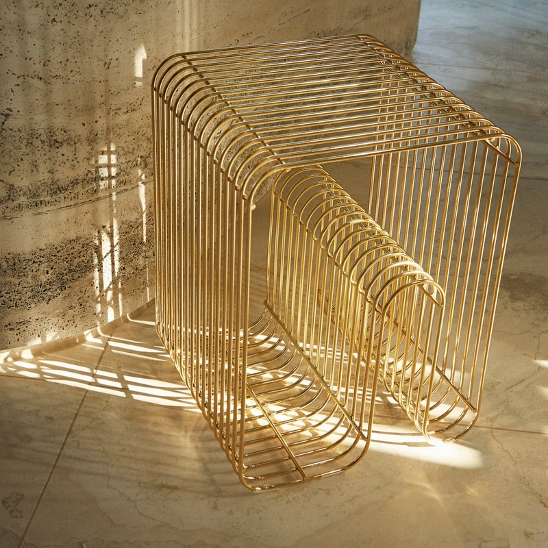 AYTM Curva Stool