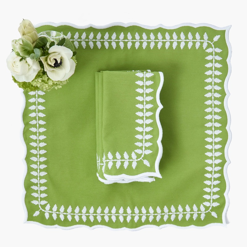 Green Laurel Napkins (Set of 4)