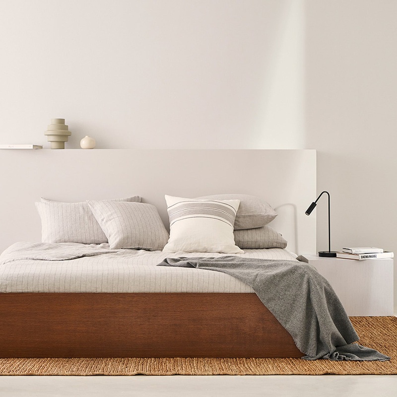 Estiluz Volta Table Lamp