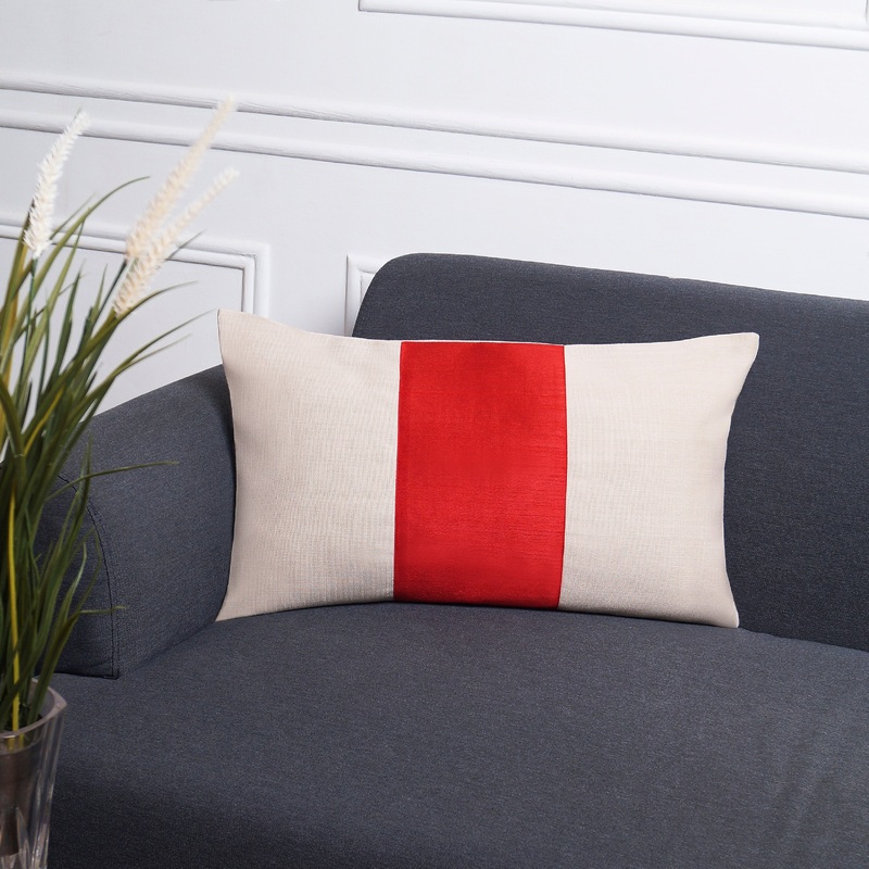 Verto Pillow Cover Rectangle – Natural and Red