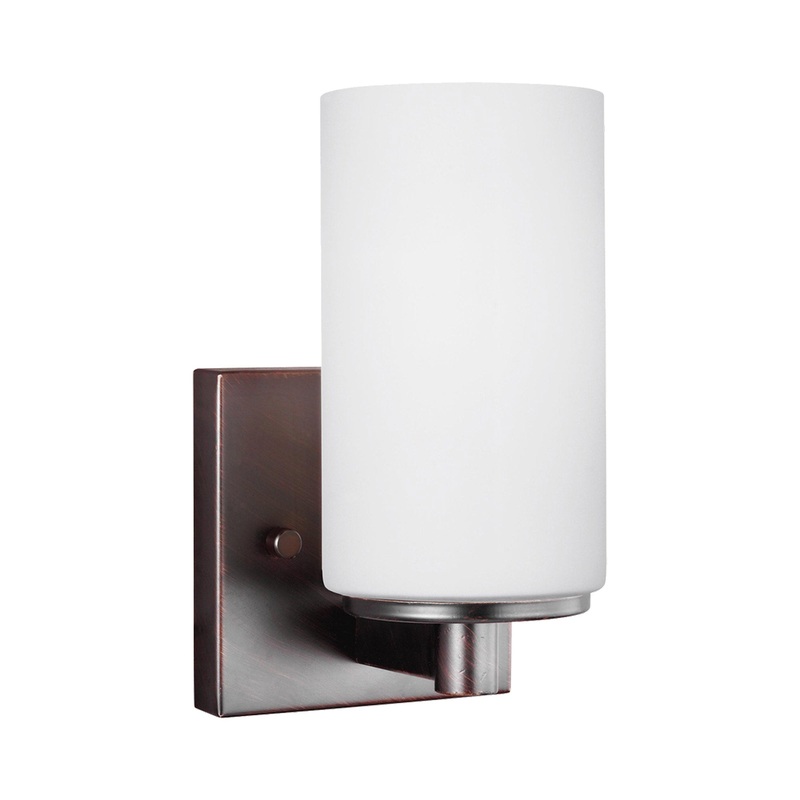 Hettinger Bath Wall Light