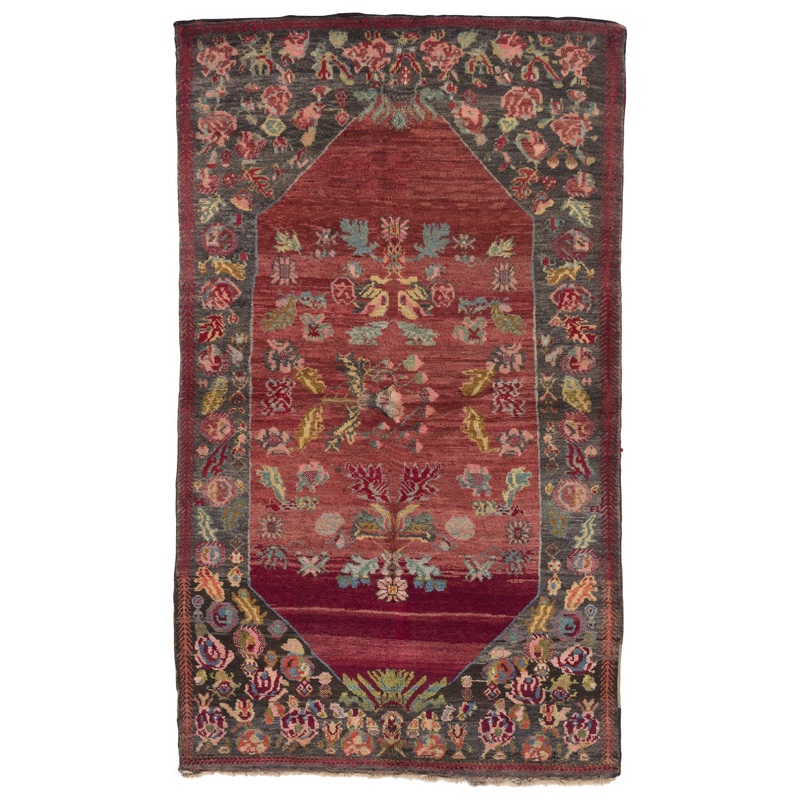 ANTIQUE ARMENIAN LORI CARPET 4′ 0″ X 6’11”