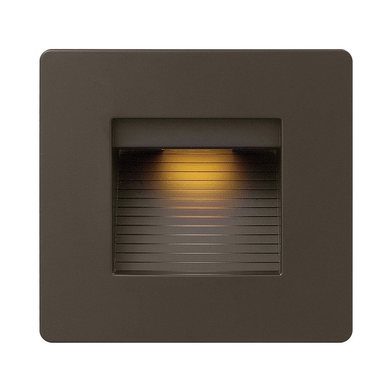 Luna LED Step Light by Hinkley – DISPLAY MODEL