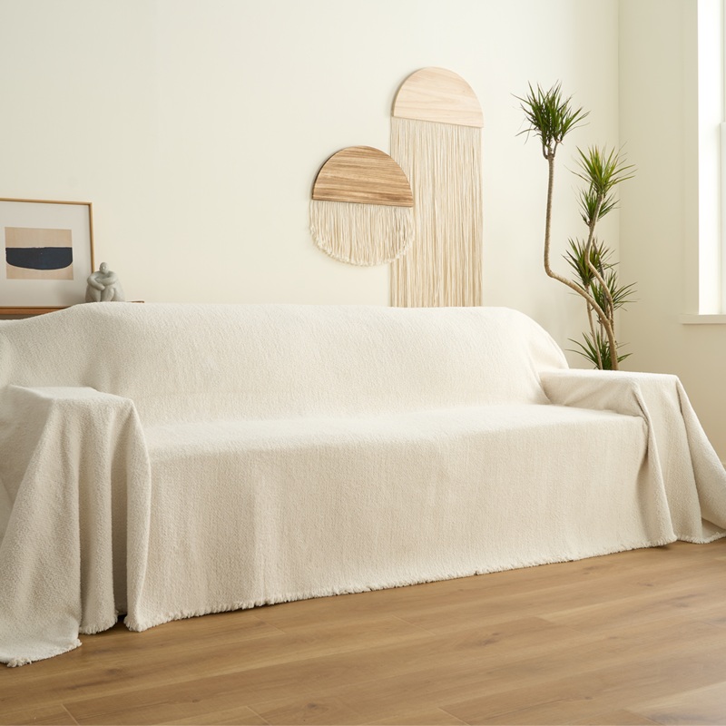 Cozy Winter Style Sofa/Couch Cover