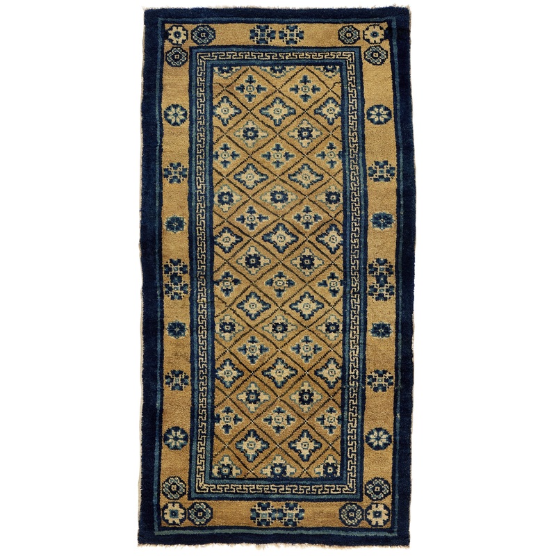 ANTIQUE CHINESE PAO TOU BEIGE/BLUE 2′ 5″ x 4′ 8″