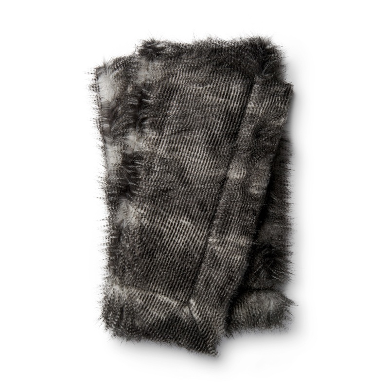 Loloi Zora Throw | Black / Grey
