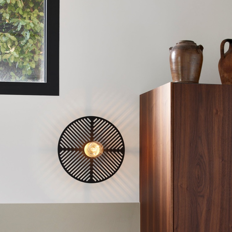 Market Set Waterlily Wall Lamp