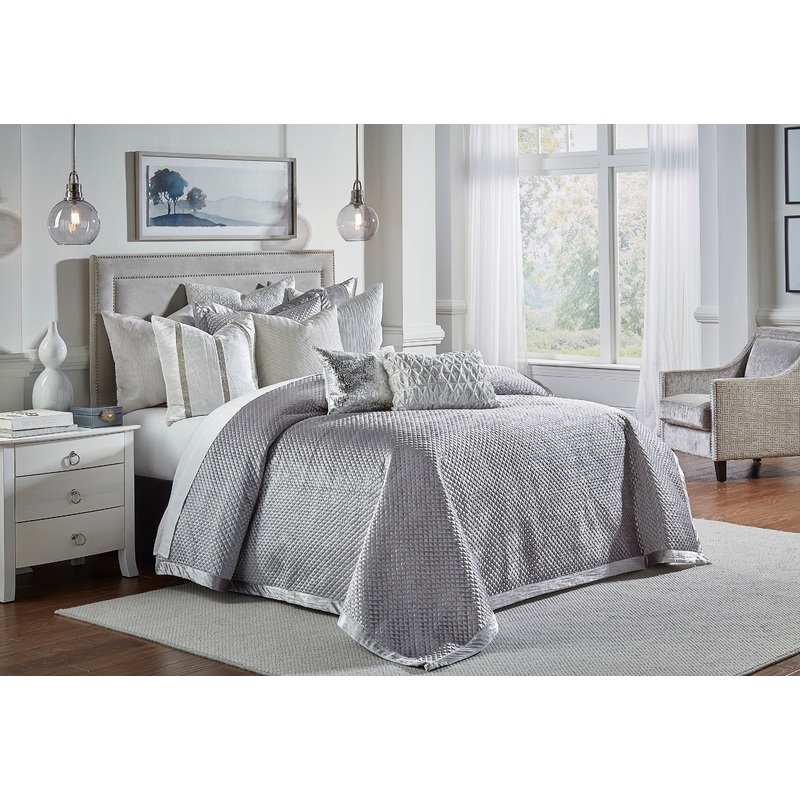 Amani Grey Quilt Set