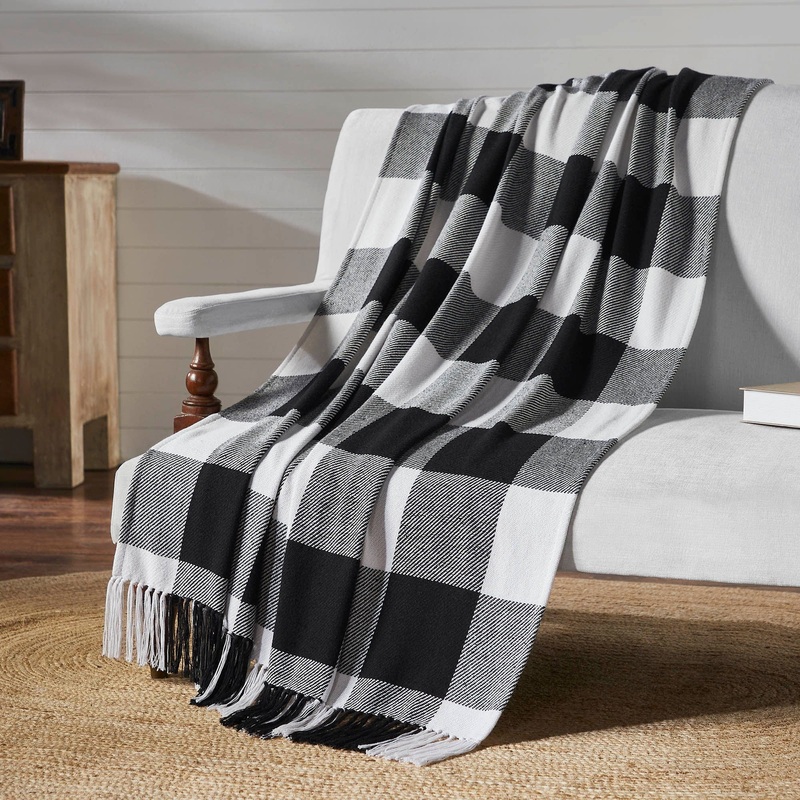 Annie Buffalo Check Black Woven Throw 50×60