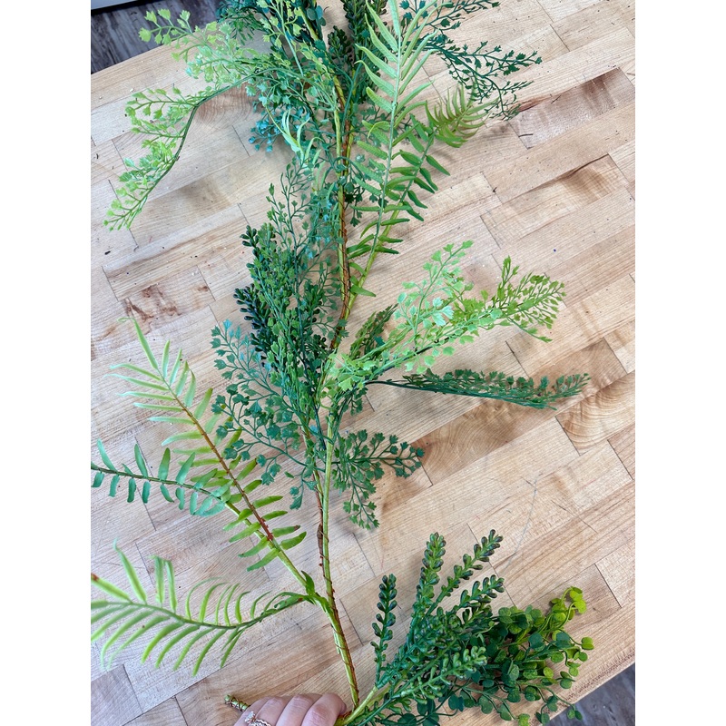 6′ Mixed Greens Fern Garland