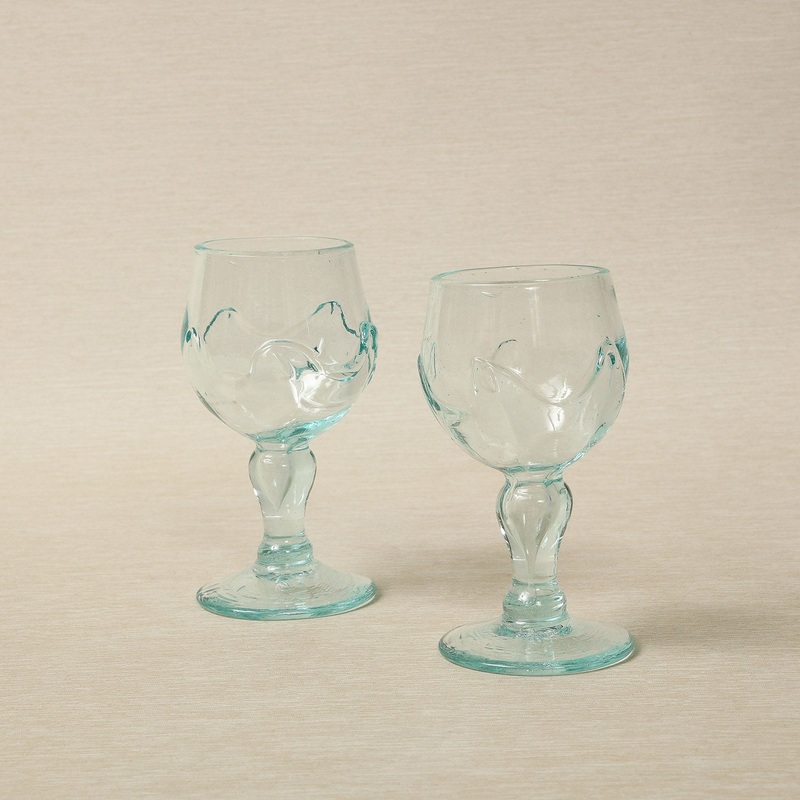 Lily pedestal red wine glass