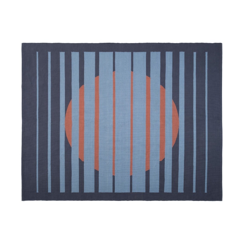 Peeking – Blue