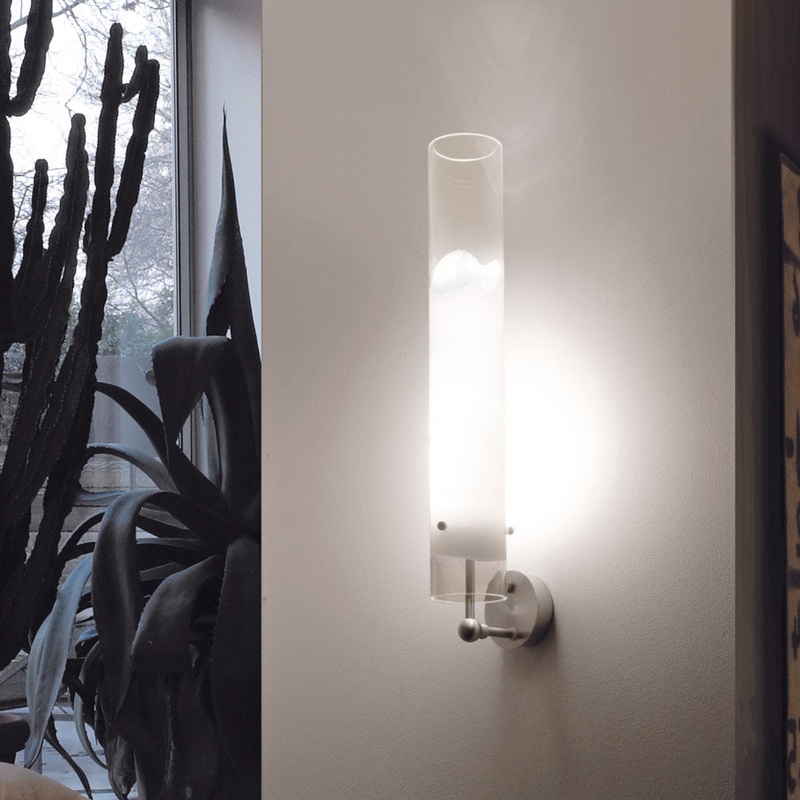 Lio Wall Light