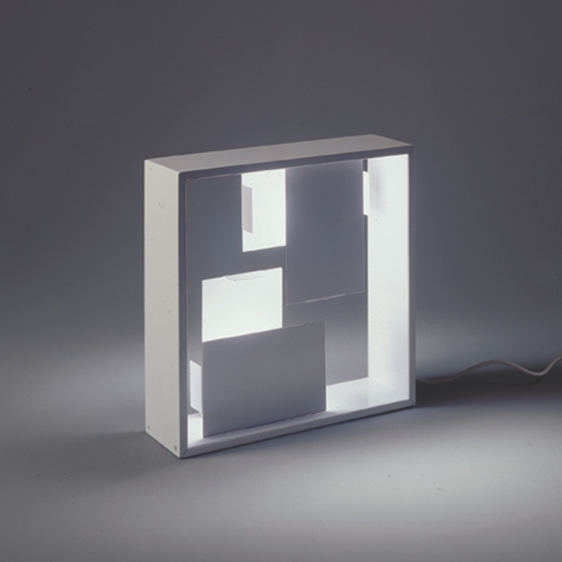 Artemide Fato Table / Wall Lamp