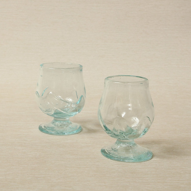 Low footed wine glass