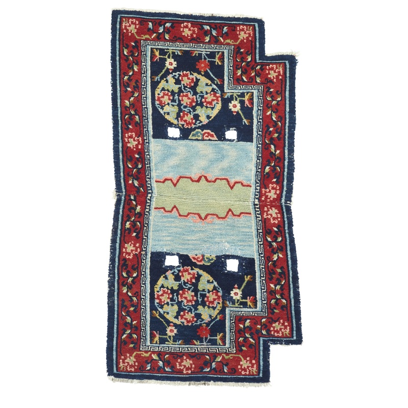 ANTIQUE TIBETAN 1′ 10″ x 3′ 10″
