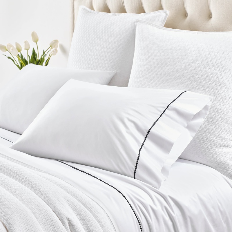 Dottie Embroidered Sheet Set | Black