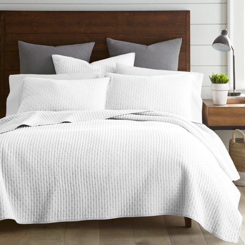Beautiful Cross Stitch 100% Cotton Quilt Set – White