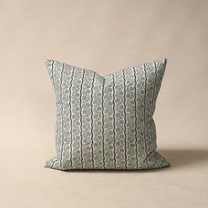 Vipin 18″ blockprinted pillow
