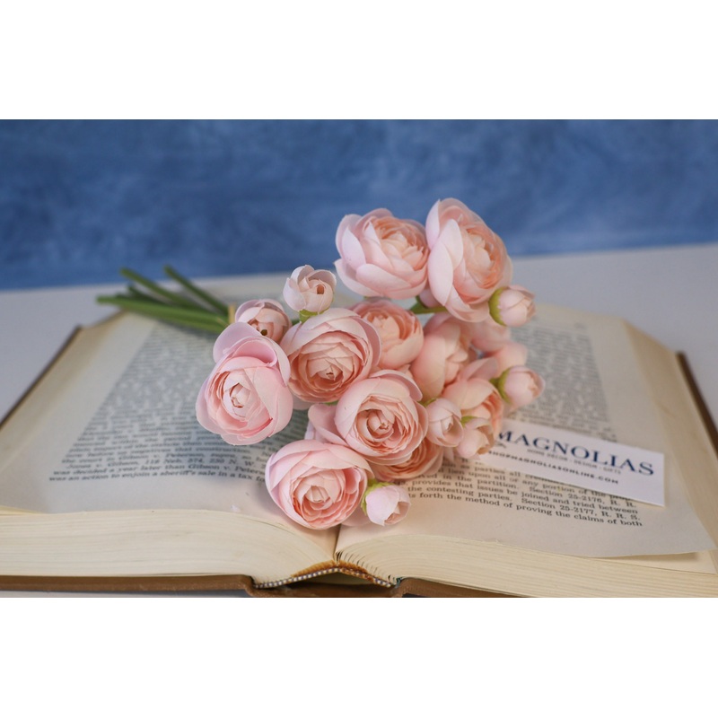 Myra Ranunculus Bud Bundle
