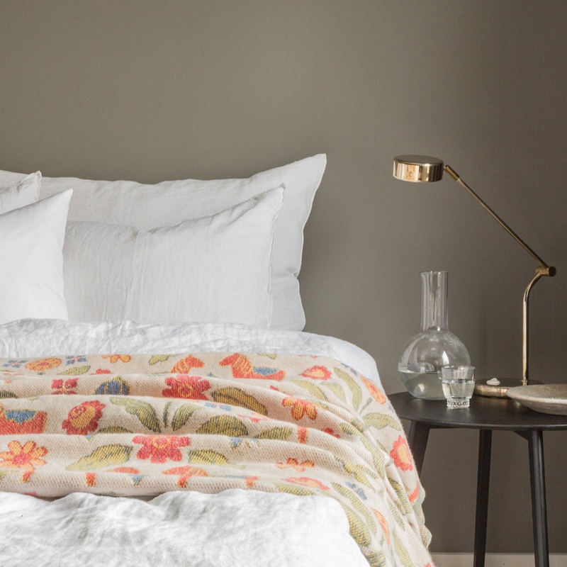 Kurbitsblom Organic Cotton Blanket & Cushion Cover Set