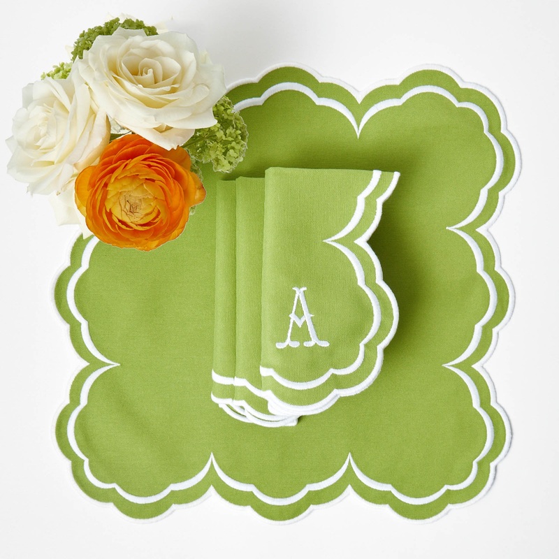 Serena Apple Green Scalloped Napkins (Set of 4)