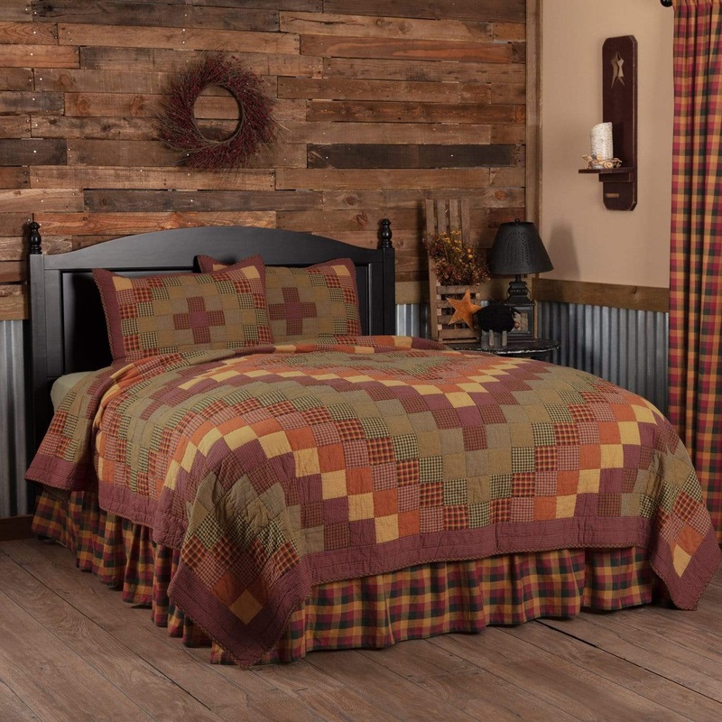 Heritage Farms King Quilt Set; 1-Quilt 105Wx95L w/2 Shams 21×37