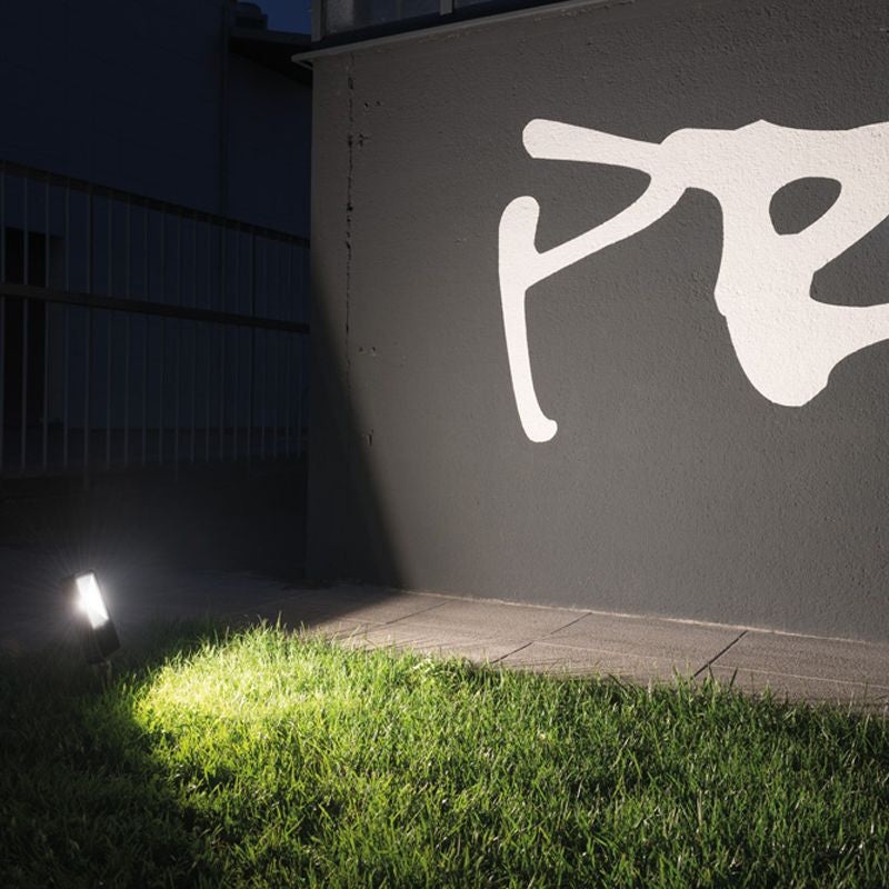 Lombardo Kit 05 – Tag 210 Garden Projector