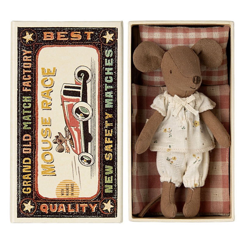 Maileg, Big Sister Mouse in Matchbox Magnetic Hands