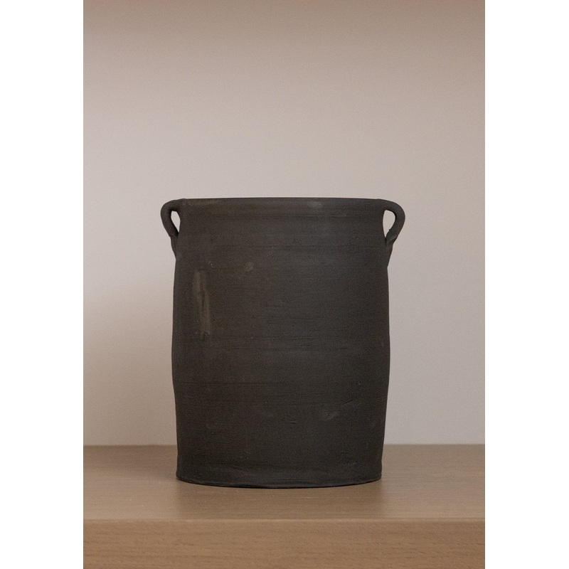 Felix Clay Pot