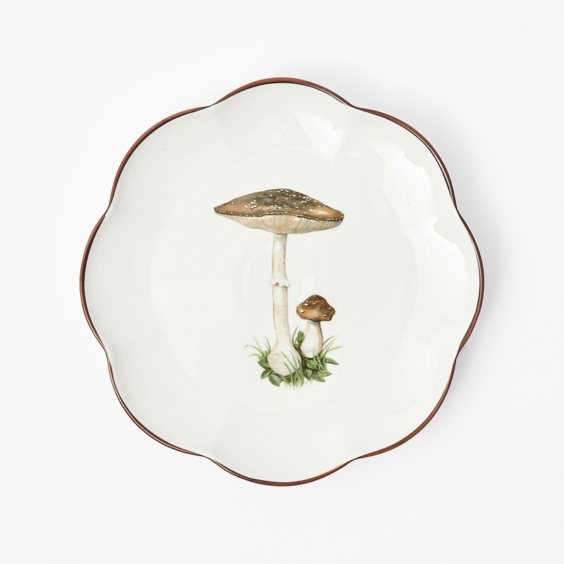 Scalloped Mushroom Starter Plate (Brown)