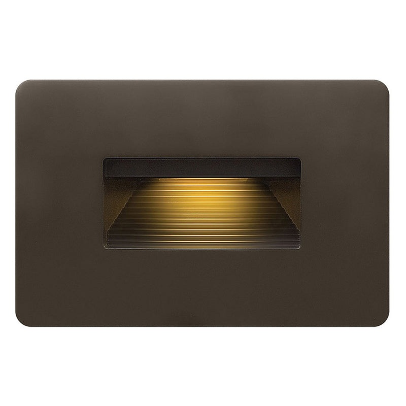 Hinkley 58508 Luna Horizontal 5″ Integrated LED Step Light, 3000K