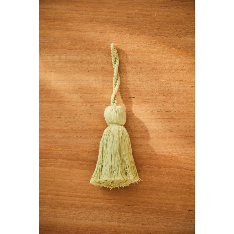 Pompn verde claro Horn