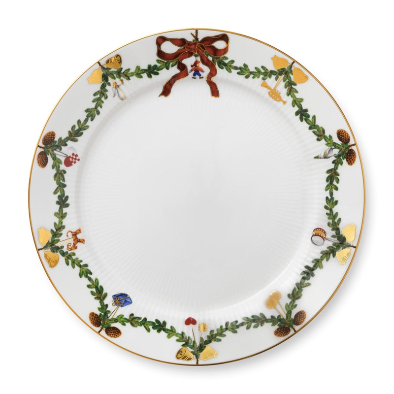 Star Fluted Christmas Dinner Plate