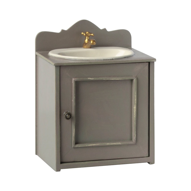 Miniature Bathroom sink
